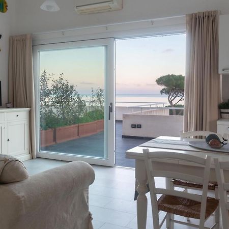 La Casa Sul Mare Apartment Cala Liberotto Luaran gambar
