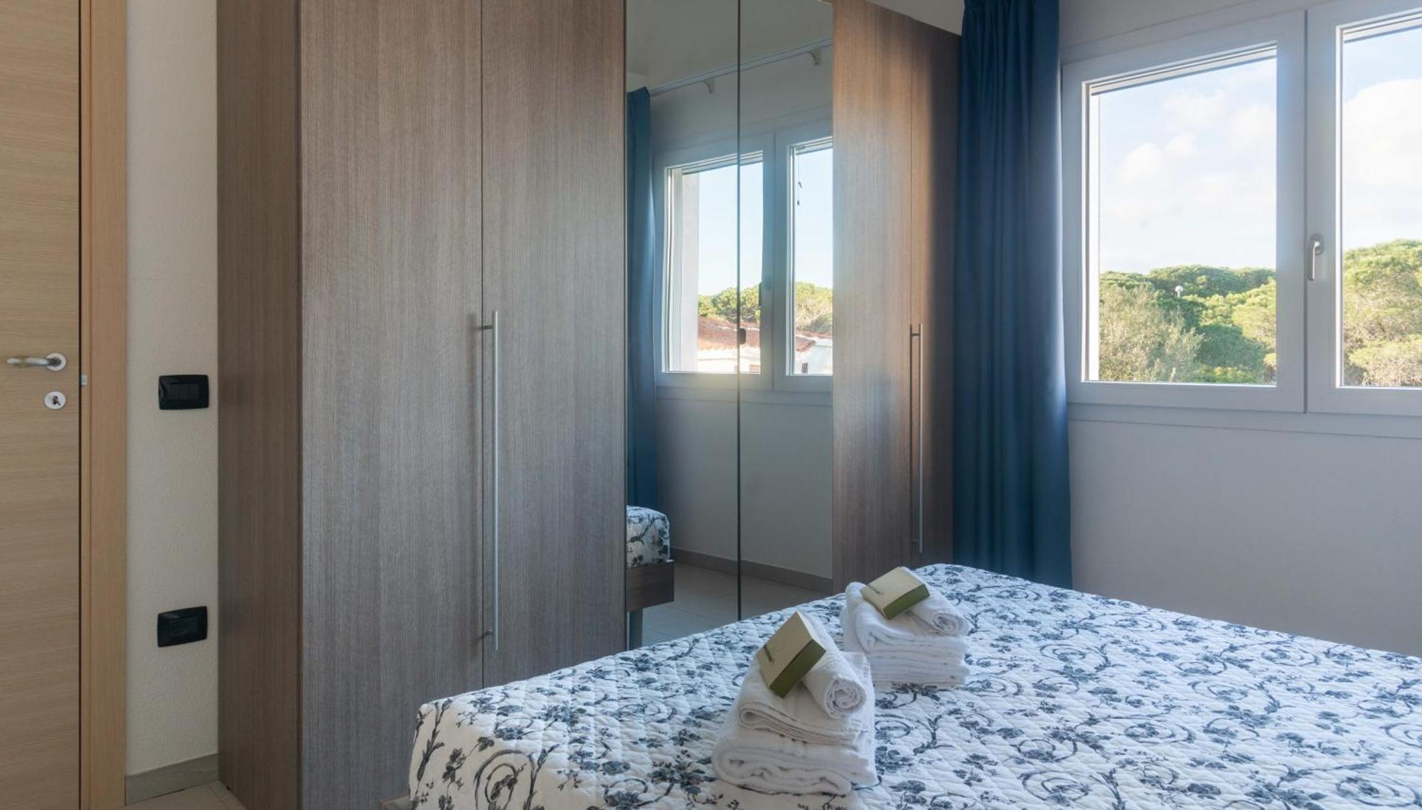La Casa Sul Mare Apartment Cala Liberotto Luaran gambar