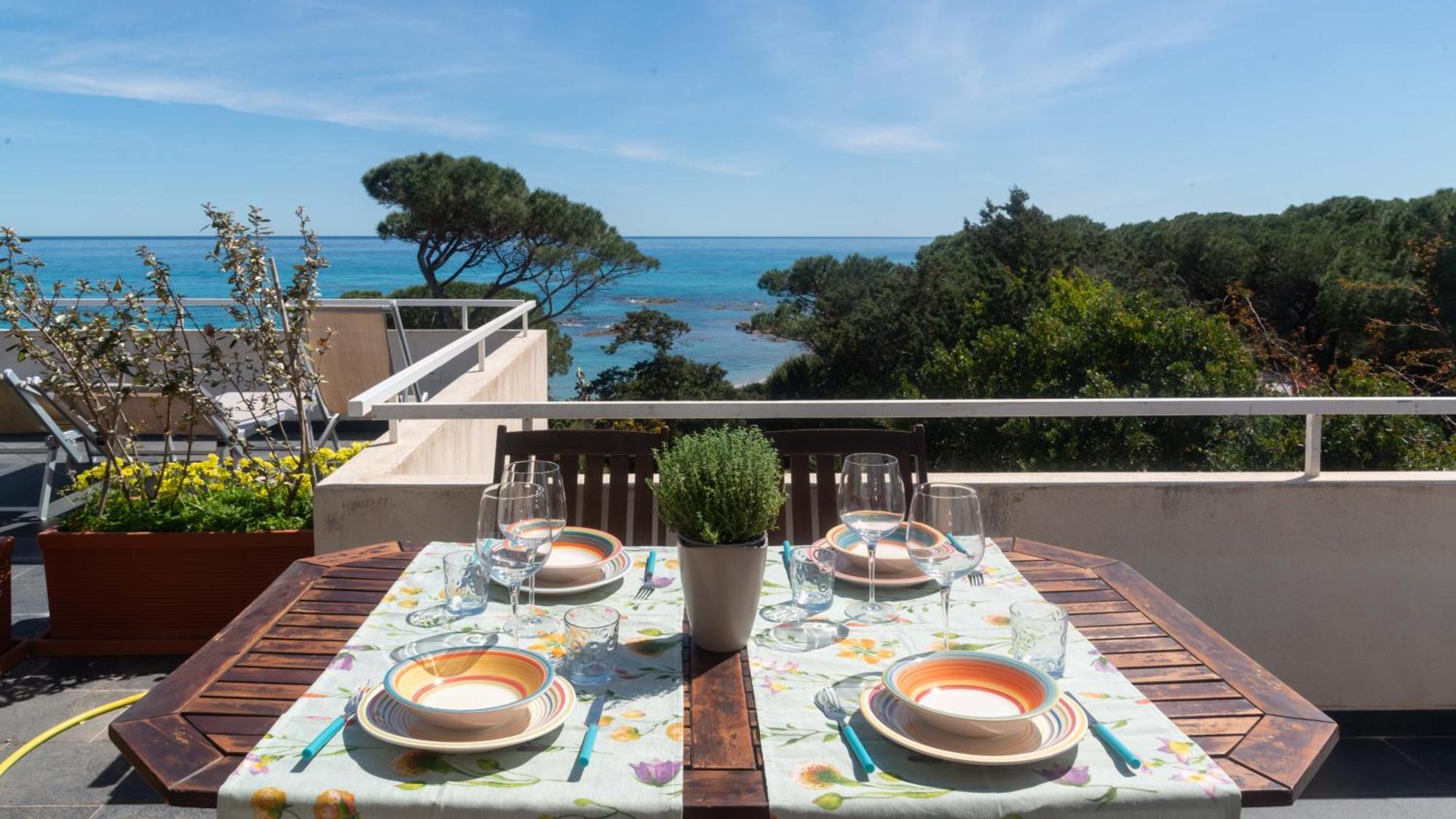 La Casa Sul Mare Apartment Cala Liberotto Luaran gambar